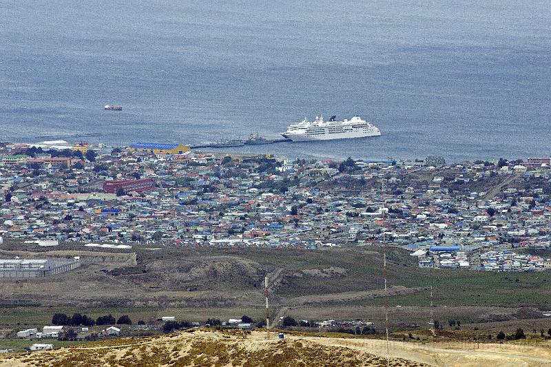 20071214 132704 D200 3900x2600.jpg - Sea Wind from the Chair Lift, Punta Arenas